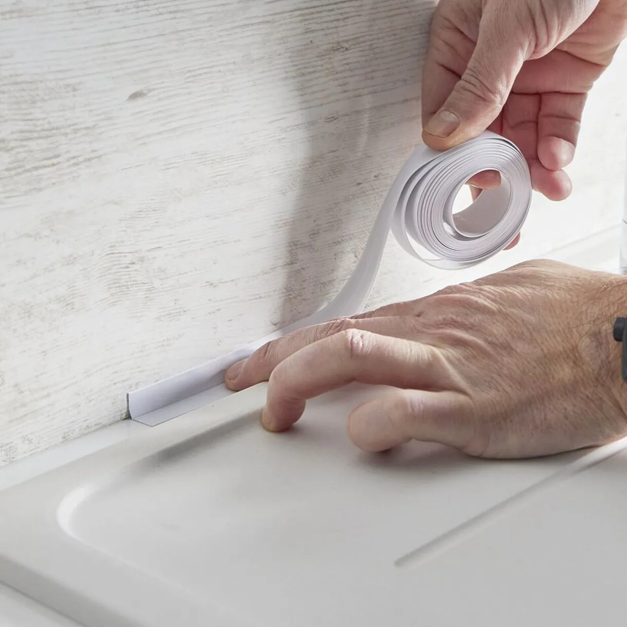 Outlet Gifi Adhésif PVC étanchéité et calfeutrage 3,2m