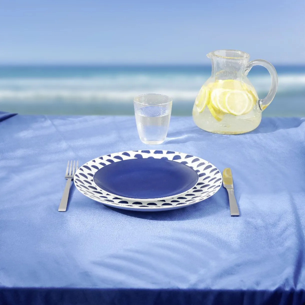 Assiette plate en porcelaine décor bleu Ø 27 cm^Gifi Outlet