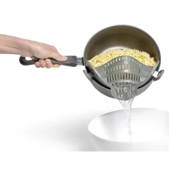 Passoire casserole à clips silicone gris^Gifi Discount