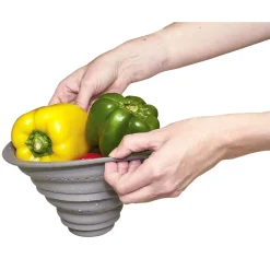 Planche à découper avec passoire rétractable silicone 56x29,5cm^Gifi Hot