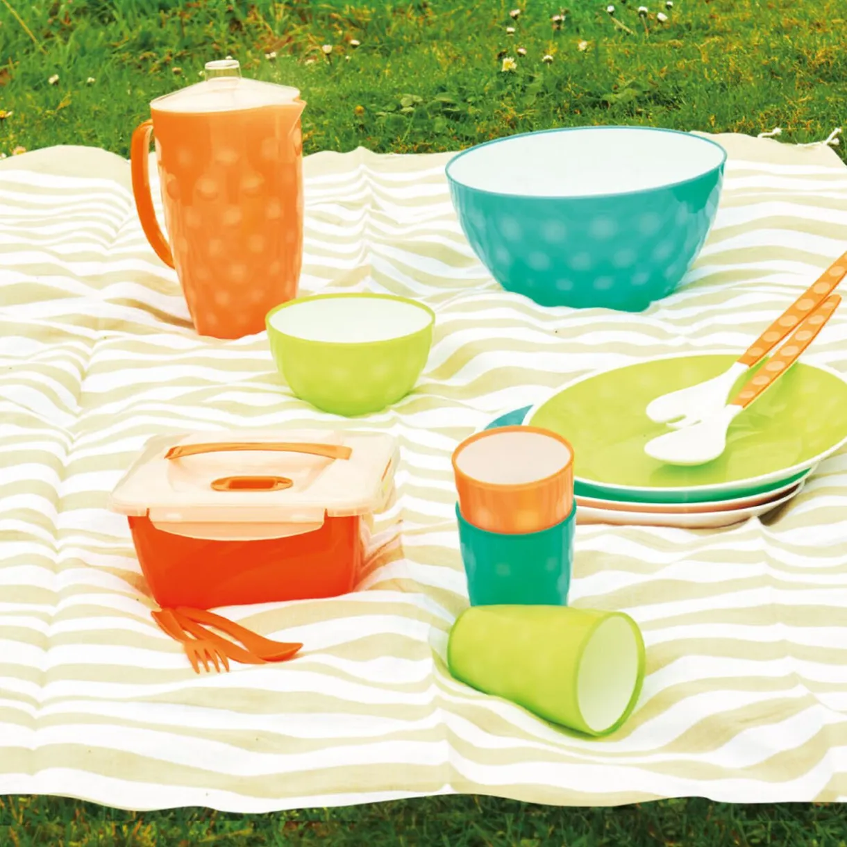 Saladier coloré plastique^Gifi