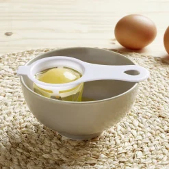 Séparateur blanc d'oeuf plastique bleu ou rose^Gifi